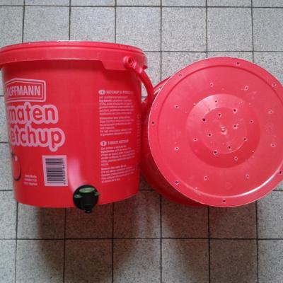 mein selbstgebastelter Bokashi-Eimer aus zwei 40 l Ketchup-Eimern